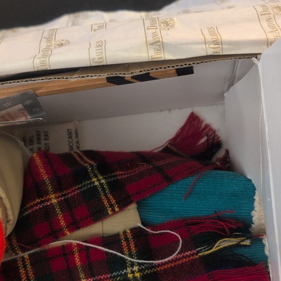 Vintage "Brian" Winterfest Porcelain Doll - Picture 6 of 16